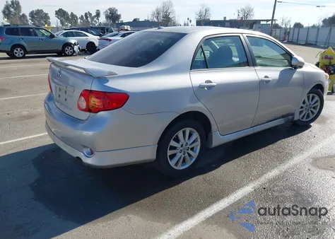 2010 Toyota Corolla S z USA, uszkodzony, nr VIN 1NXBU4EE5AZ335883